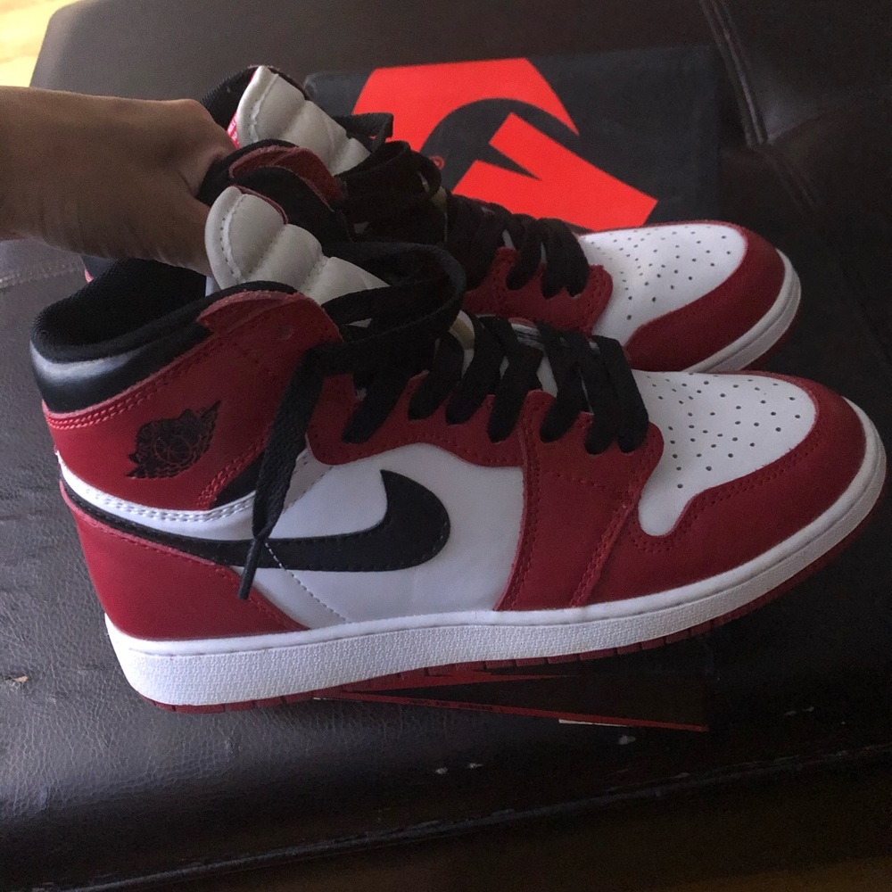 Air jordan 1 retro high (Chicago 1s)